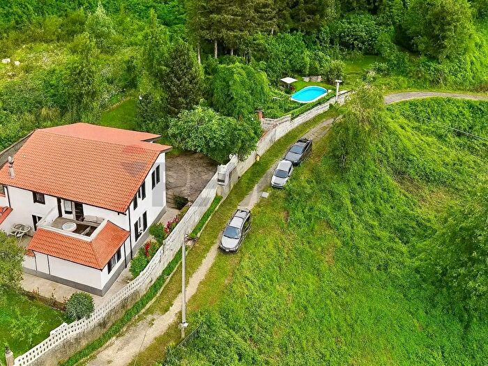 Casa con 10 locali in vendita in Località Bruscarolo, Calice Al Cornoviglio