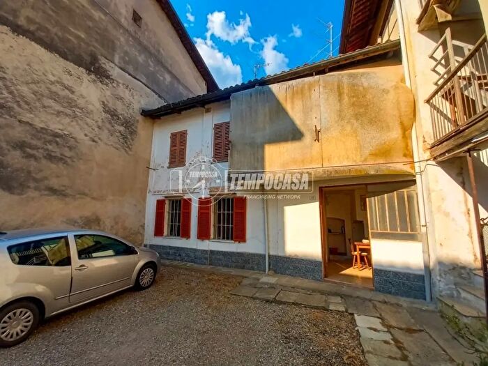 Casa con 6 locali in vendita in Via Gallo, Mongrando