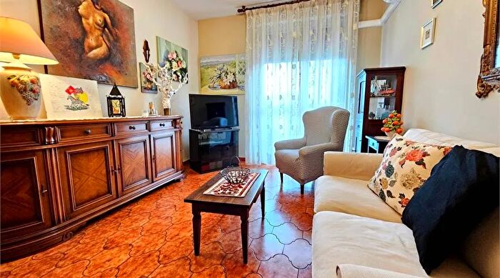 Appartamento quadrilocale in vendita in Modena