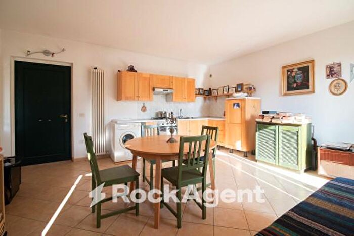 Appartamento bilocale in vendita in Via degli Ulivi, San Costanzo