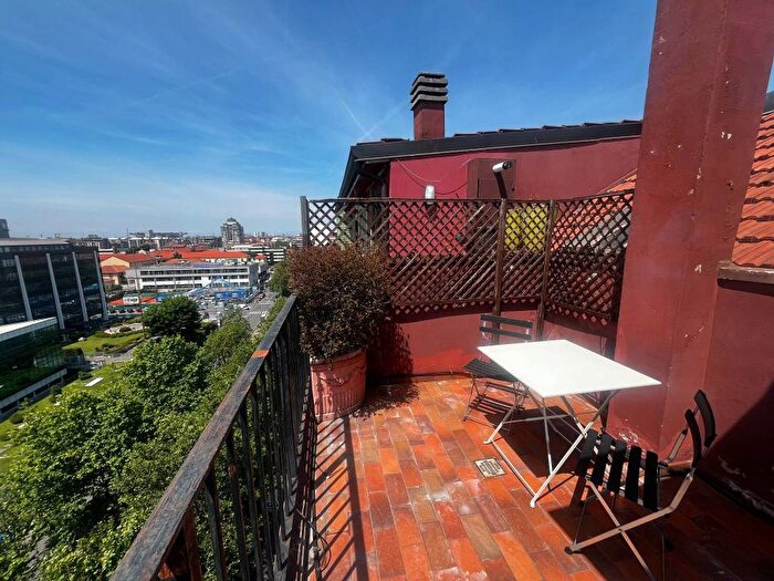 Appartamento bilocale in affitto in Viale Ergisto Bezzi, Frua, Milano