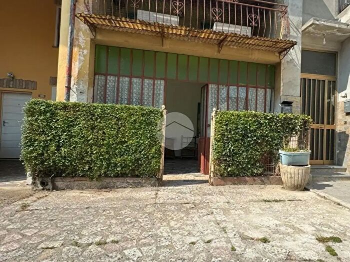 Casa trilocale in vendita in Via Roma, Casale Cremasco Vidolasco