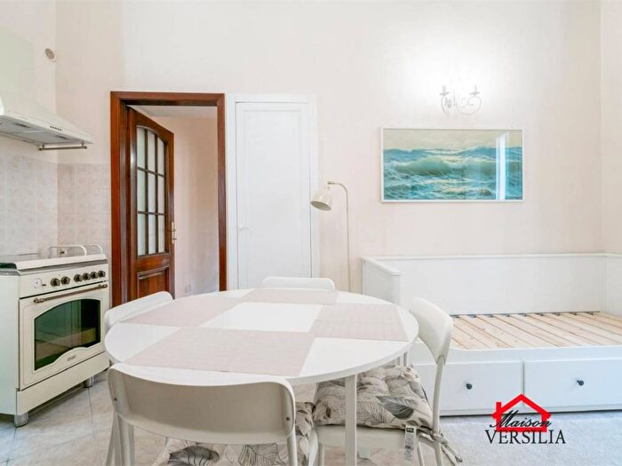 Appartamento trilocale in affitto in Centro, Massa