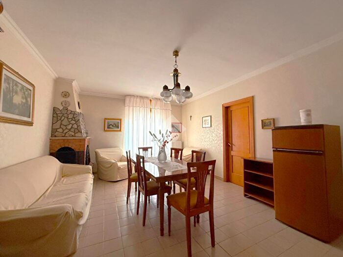 Casa con 5 locali in vendita in Via Armando Diaz, San Giovanni Rotondo