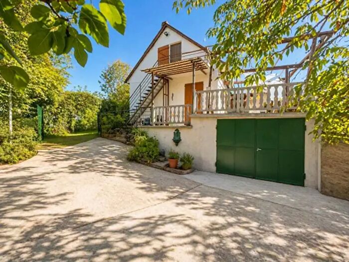 Casa con 5 locali in vendita in Via Lame, Canale