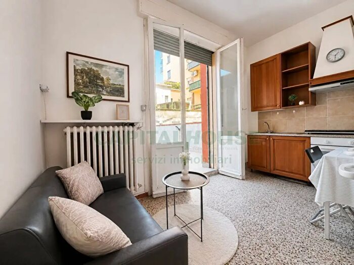 Appartamento trilocale in vendita in Piazzetta Carlo Musi, Bologna