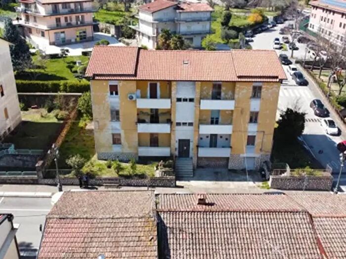 Appartamento trilocale in vendita in Corso Vittorio Emanuele, San Martino Valle Caudina