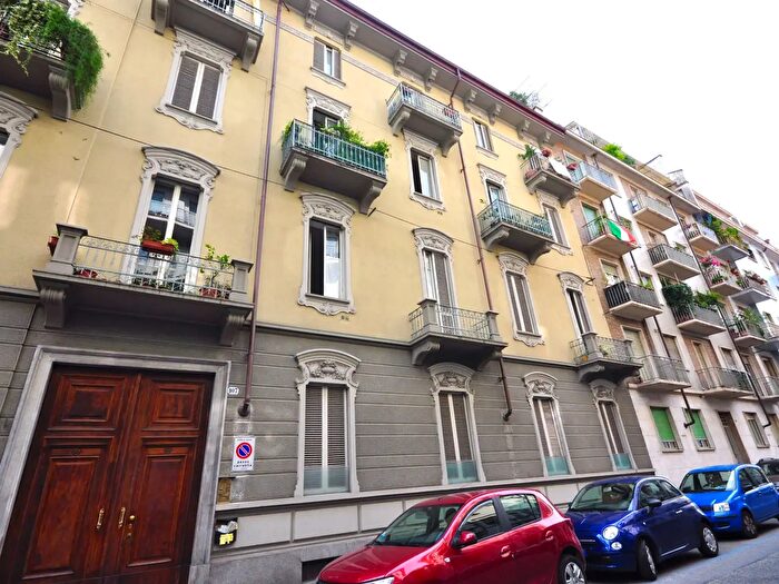 Appartamento trilocale in affitto in Via Ormea, Torino
