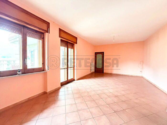 Appartamento con 5 locali in vendita in Siano