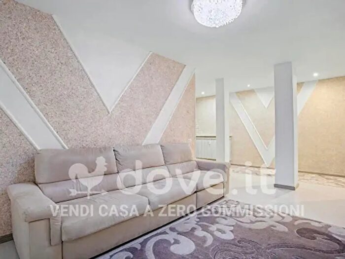Appartamento trilocale in vendita in Via Bainsizza, Varese