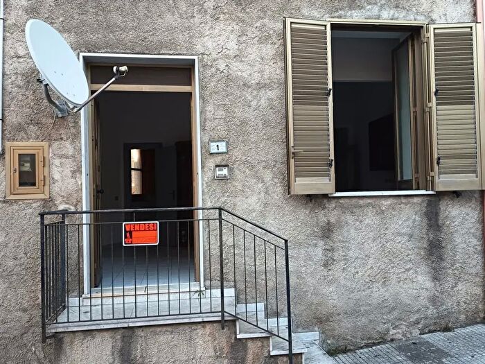 Appartamento bilocale in vendita in Via Cirino Gallo, Acquedolci