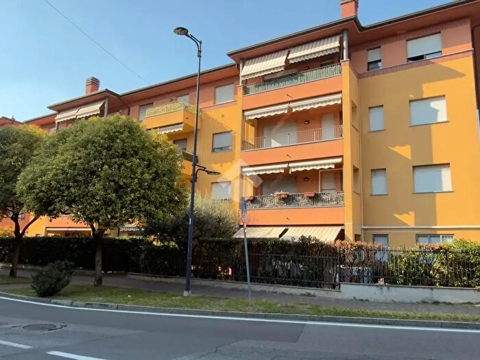 Appartamento bilocale in vendita in Via Lombardia, Desio