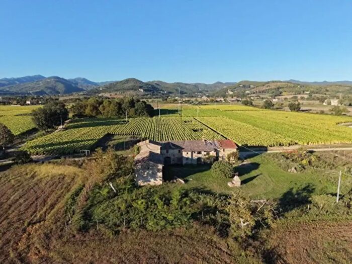 Casa con 6 locali in vendita in Citta' Di Castello