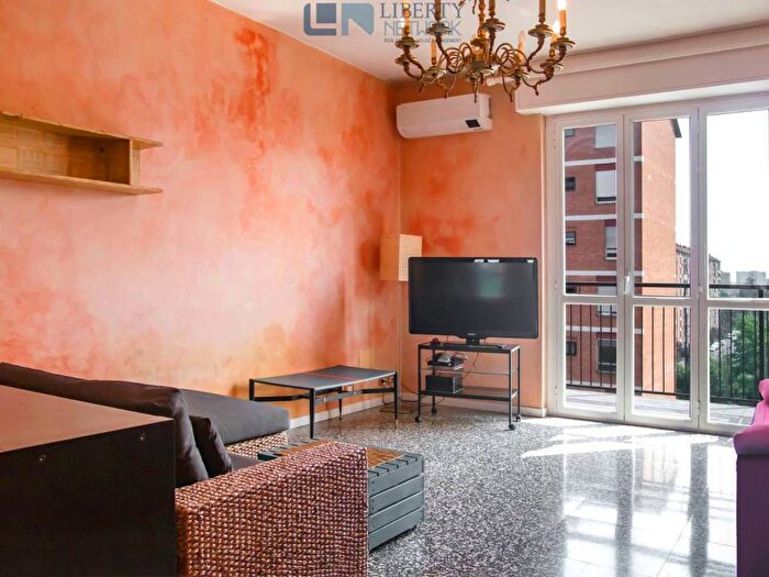 Appartamento quadrilocale in affitto in Via Luigi Chiarelli, Gallaratese, Milano