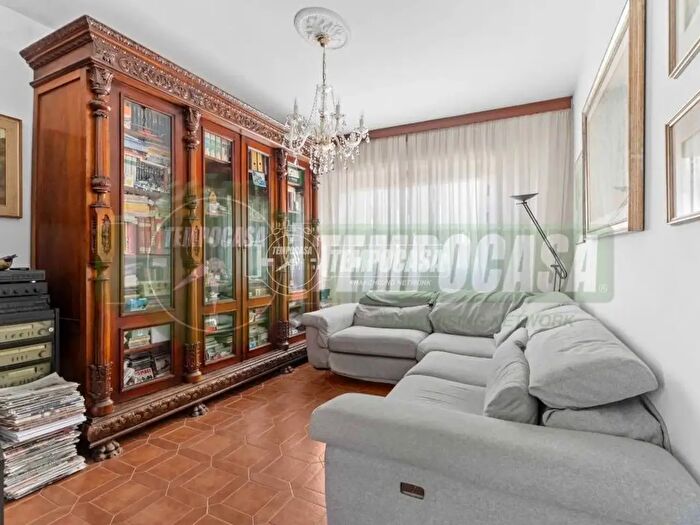 Appartamento trilocale in vendita in Milano