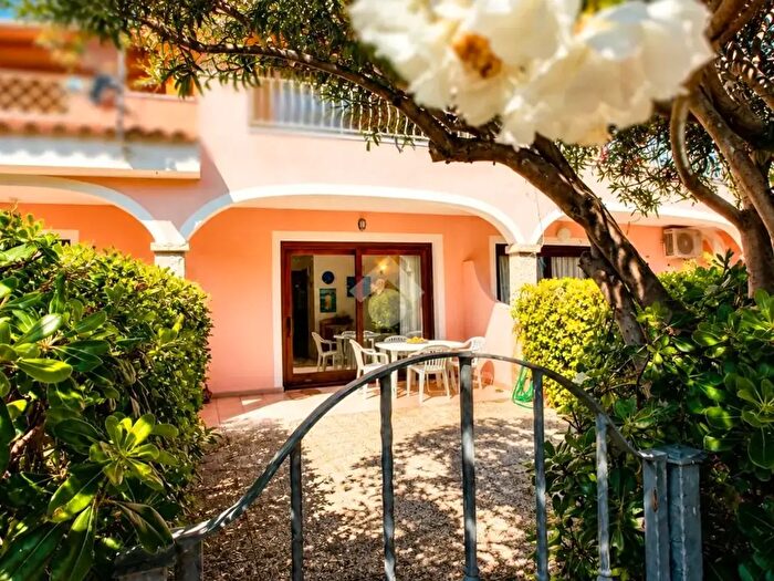 Appartamento bilocale in vendita in Via Giuseppe Verdi, Loiri Porto San Paolo