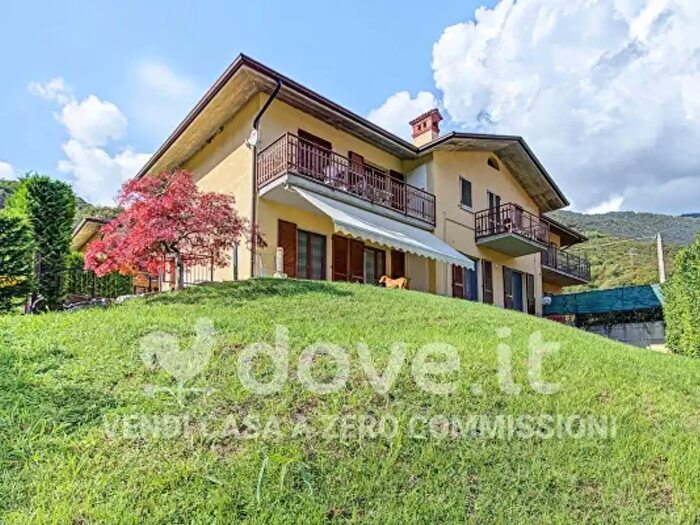 Casa trilocale in vendita in Via V Bellini, Ranzanico