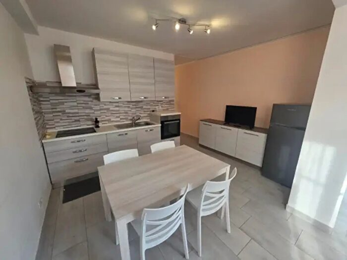 Appartamento trilocale in vendita in Viale Giacomo Leopardi, Comacchio