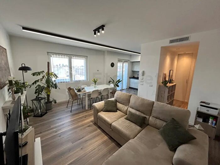 Appartamento trilocale in vendita in Via del Santo, Limena