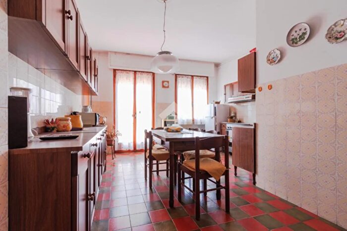 Appartamento quadrilocale in vendita in Via Francesco Ferrer, Citta Di Castello