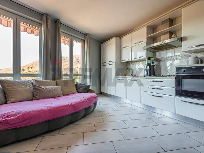 Appartamento trilocale in vendita in Località Carpio, Cugliate Fabiasco