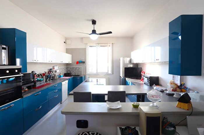 Casa con 8 locali in vendita in Via della Pace, Sala Bolognese