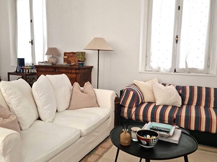 Appartamento trilocale in affitto in Piazza Castello, Cadorna Castello, Milano