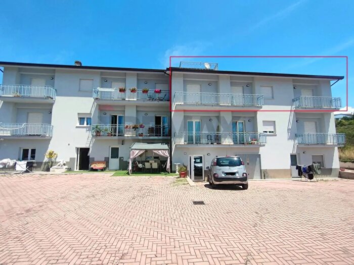 Appartamento con 5 locali in vendita in Via Antonio Quinzi, LAquila