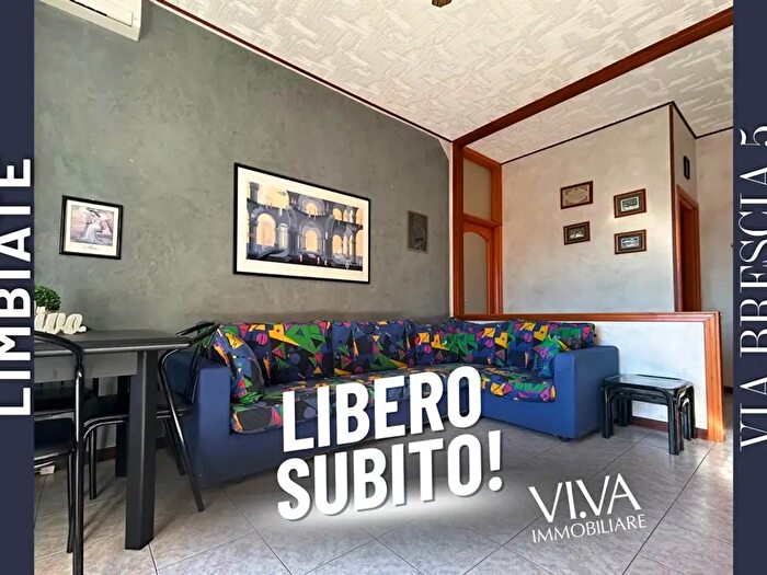 Appartamento trilocale in vendita in Via Brescia, Limbiate