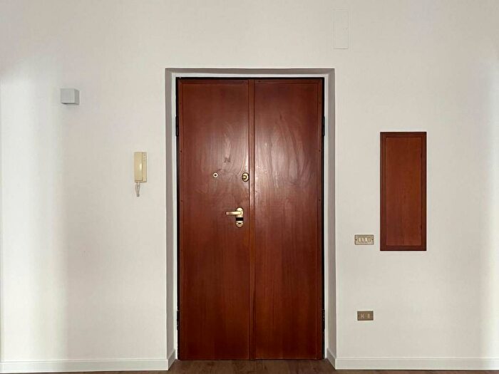 Appartamento trilocale in affitto in Corso Vittorio Emanuele, Centro, Salerno