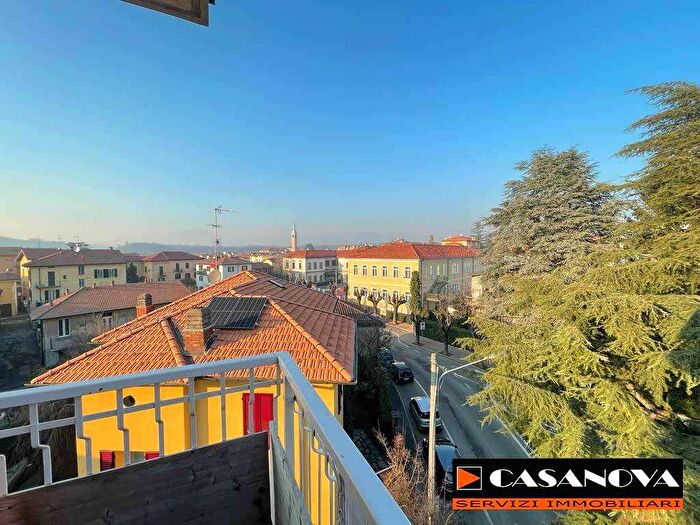 Appartamento quadrilocale in affitto in Malnate