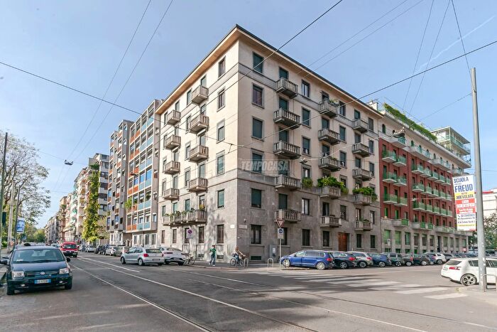Appartamento con 5 locali in vendita in Via Marco Antonio Bragadino, Milano