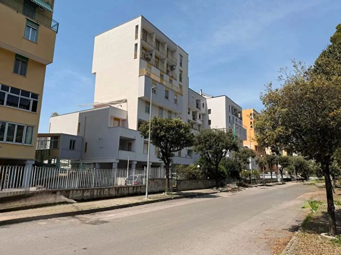 Appartamento quadrilocale in vendita in Via Raffaele di Palo, Salerno