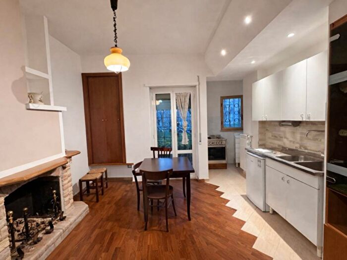 Appartamento quadrilocale in affitto in Via Pierino Mitrotti, Rieti