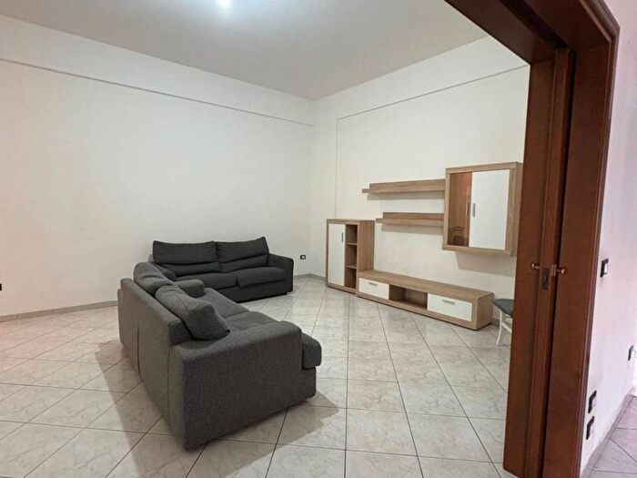 Appartamento trilocale in affitto in Via Lungarini, Casteldaccia