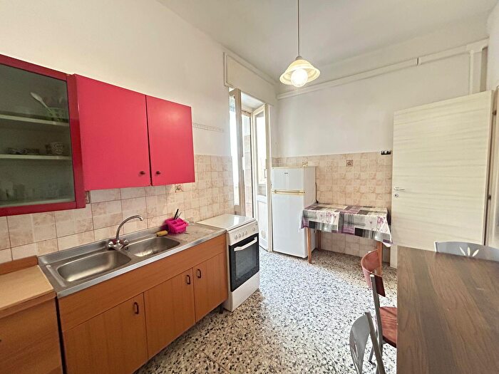 Appartamento con 6 locali in affitto in Sassari