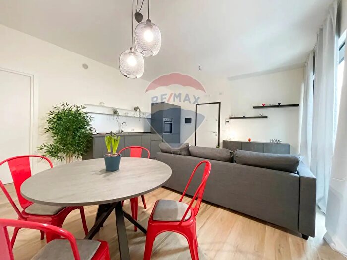 Appartamento trilocale in affitto in Via Giovanni Amendola, Bari