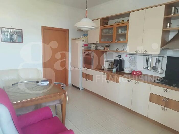 Appartamento trilocale in vendita in Corso Bruno Buozzi, Taranto