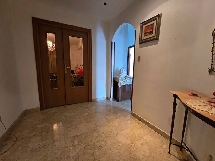 Appartamento con 5 locali in vendita in Via Sirleto, Catanzaro