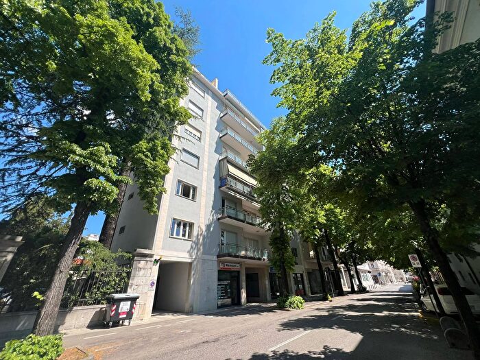 Appartamento con 8 locali in vendita in Gorizia Via Diaz, Gorizia