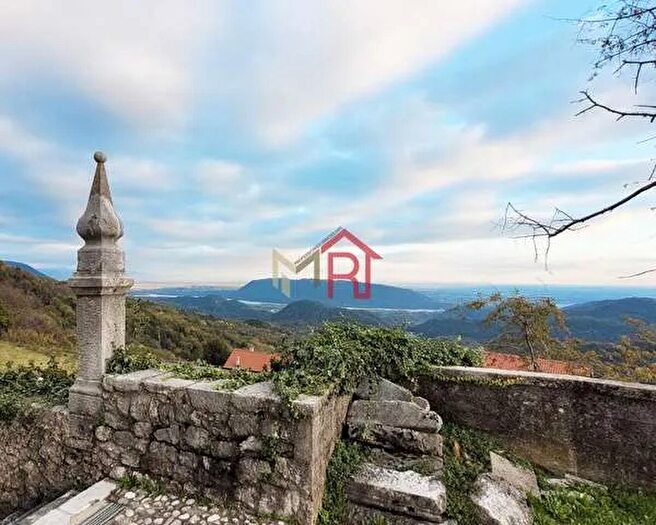 Casa con 5 locali in vendita in Clauzetto