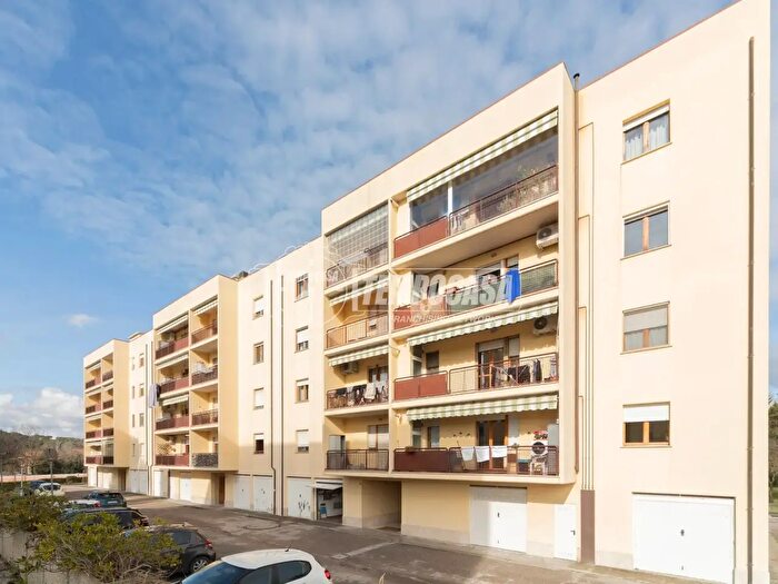 Appartamento trilocale in vendita in Via Chiusi, Perugia