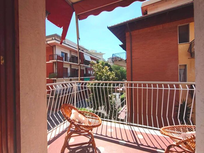 Appartamento trilocale in affitto in Via Candido Bavera, Parco San Rocco Tetti Rossi Loreto, Alassio