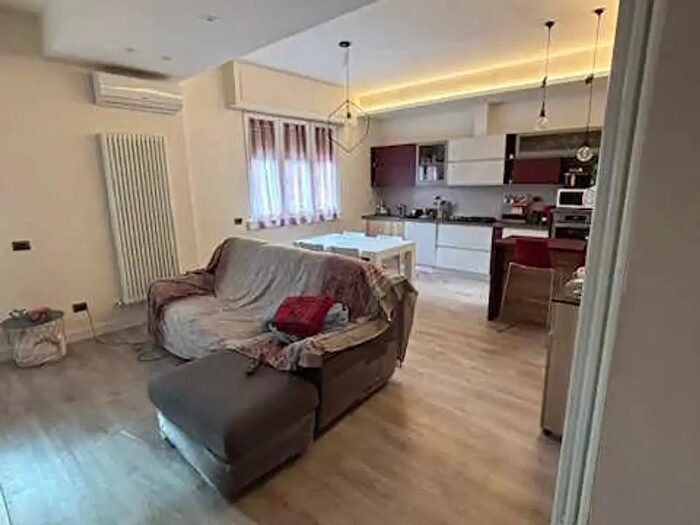 Appartamento con 5 locali in vendita in Montevarchi