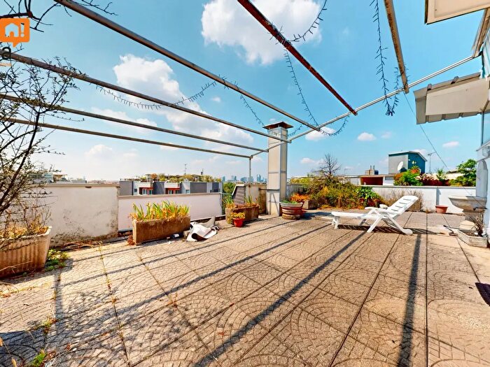 Appartamento con 5 locali in vendita in Via Padova, Milano