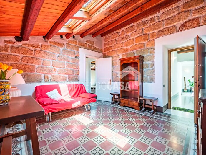 Appartamento trilocale in affitto in Via Nicolò Garzilli, Palermo