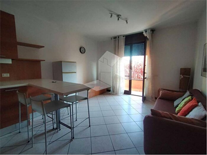 Appartamento trilocale in affitto in Baragalla Canalina, Reggio Emilia