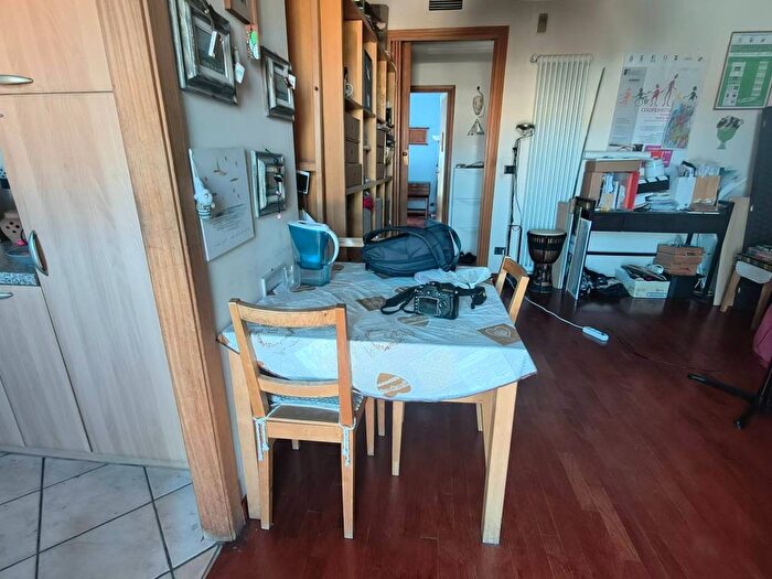 Appartamento trilocale in affitto in Via Pasquale Landi, Landi, Pisa