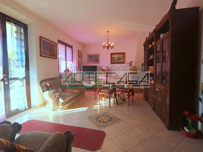 Casa con 5 locali in vendita in San Giuliano Terme