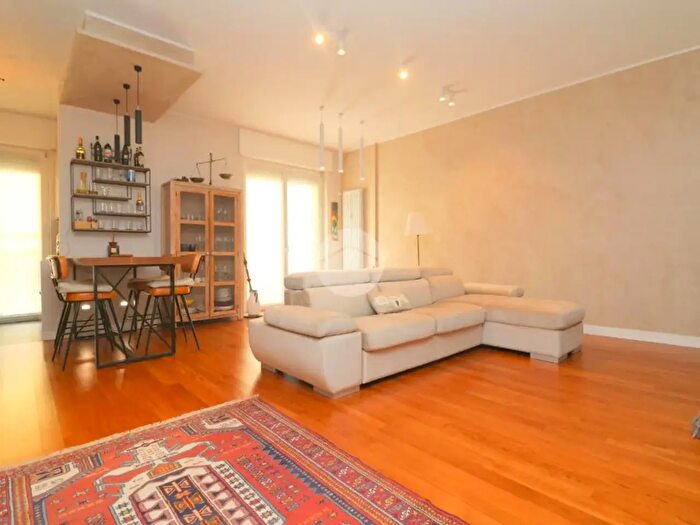 Appartamento trilocale in vendita in Via Pietro Micca, Rho